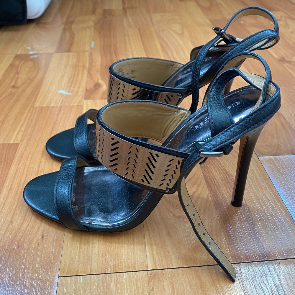 Coach Silver Band Black Wrap Around Heels 7